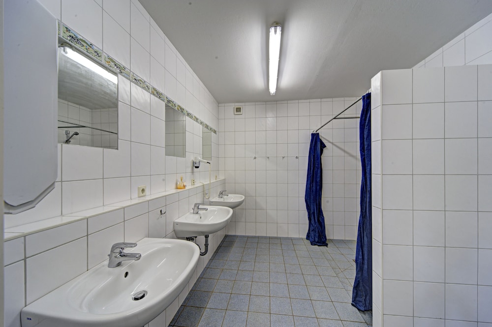 Club House, Multiple Beds, River View (Herberge Heublume) photo 3