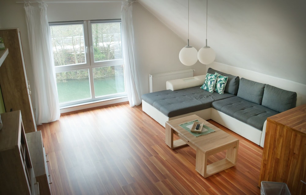 Panoramic Apartment, Private Bathroom, River View (Studio Suite) photo 2