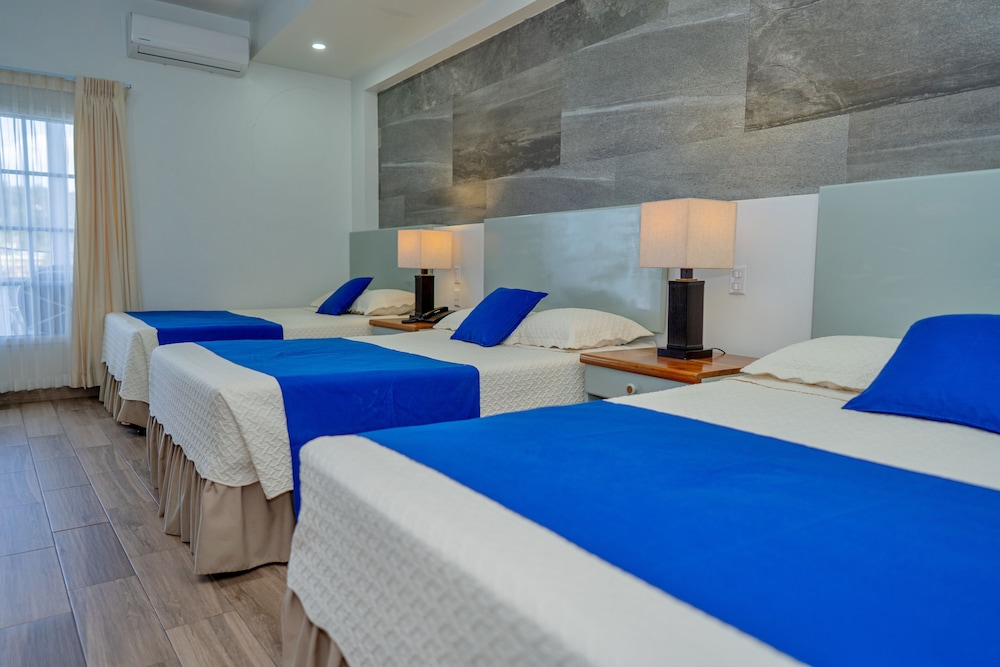 Standard Triple Room, Multiple Beds