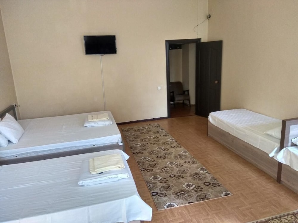 Economy Quadruple Room