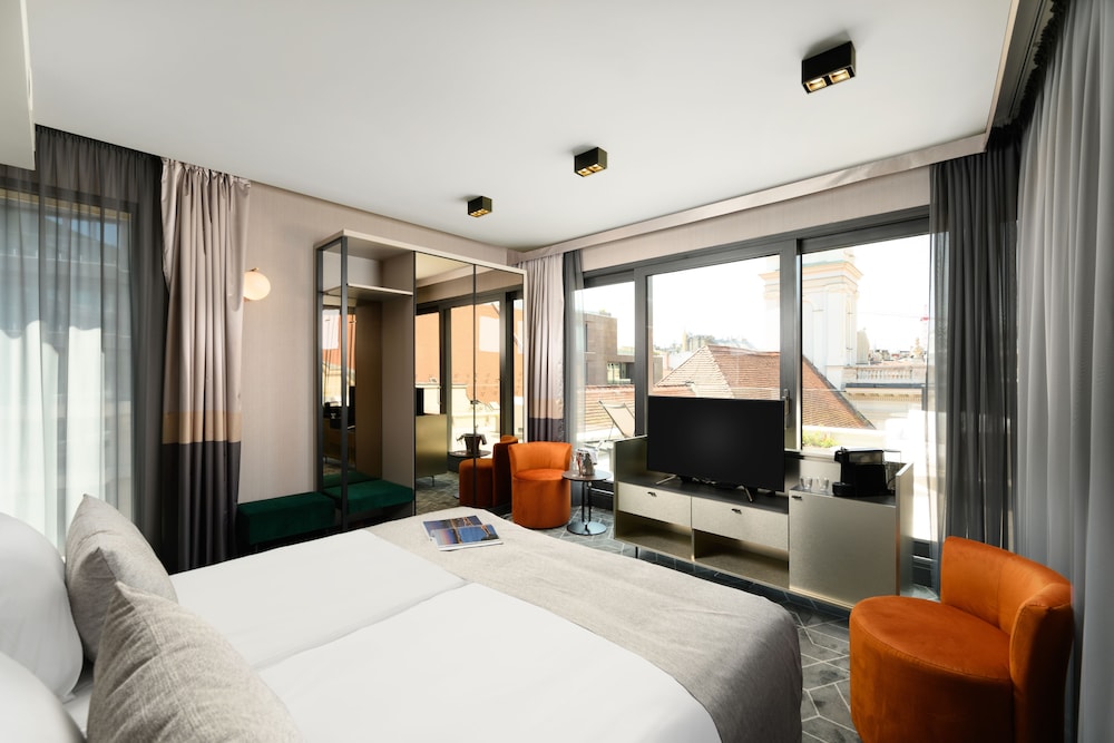 Executive with terrace - Photo 4