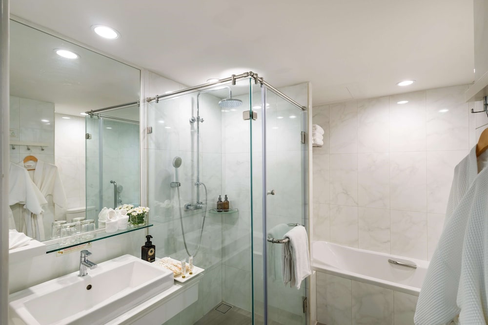 Family Suite - Photo 11