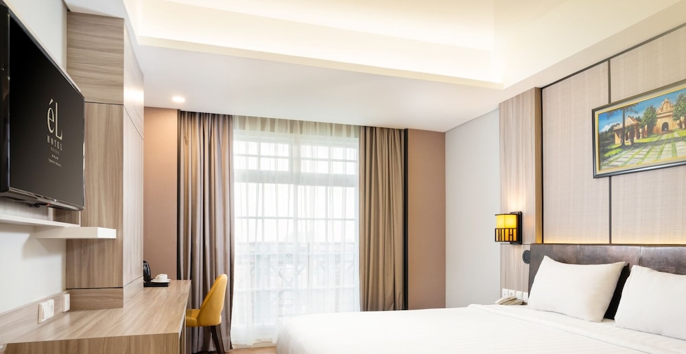 Deluxe Double Room - Photo 1