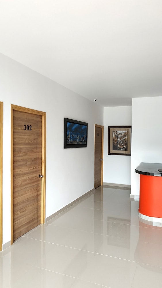 Family Room photo 1
