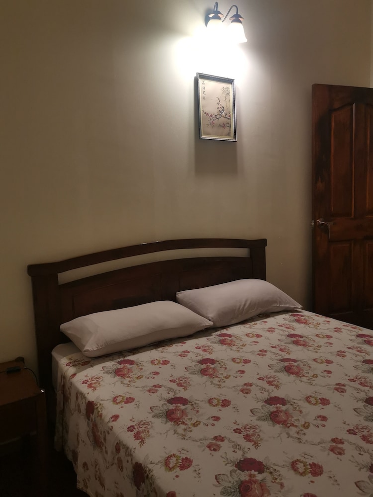 Classic Double Room, 1 Queen Bed, Non Smoking - Photo 6