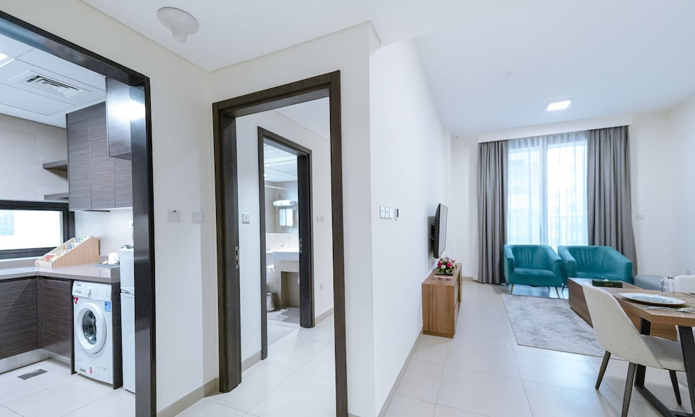 Family Apartment, 2 Twin Beds, 2 Bathrooms photo 3