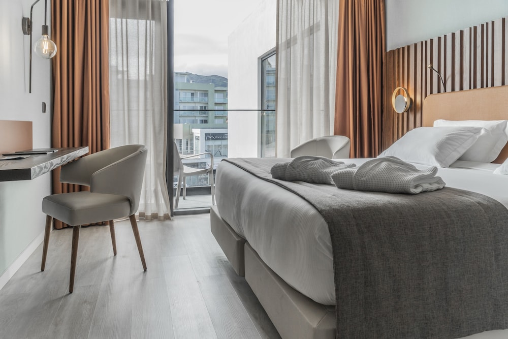 Double Room, 1 King Bed