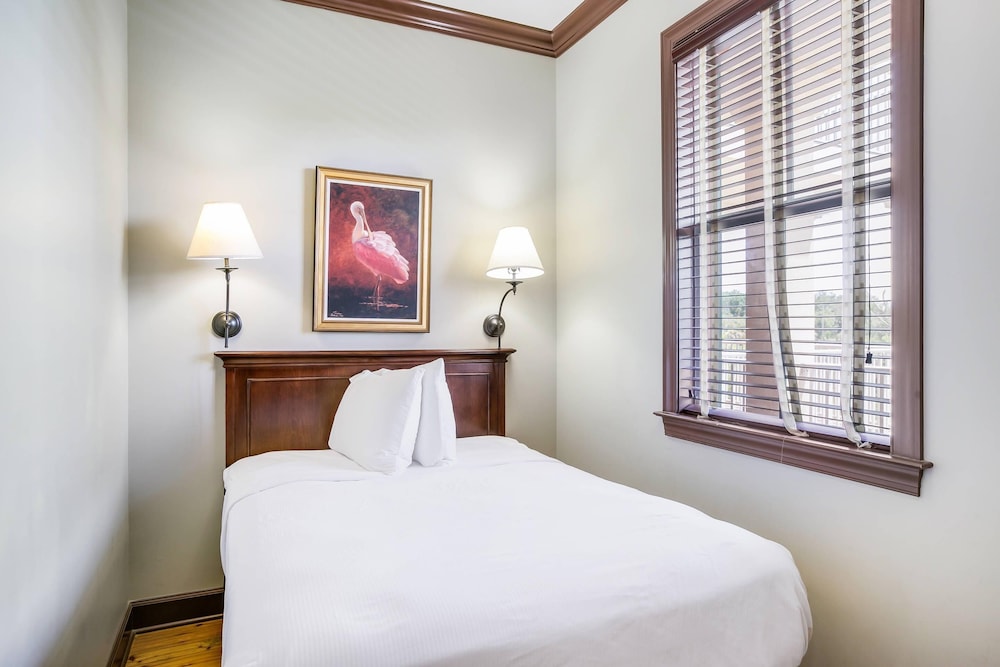 Room, Multiple Beds, Non Smoking - Photo 1