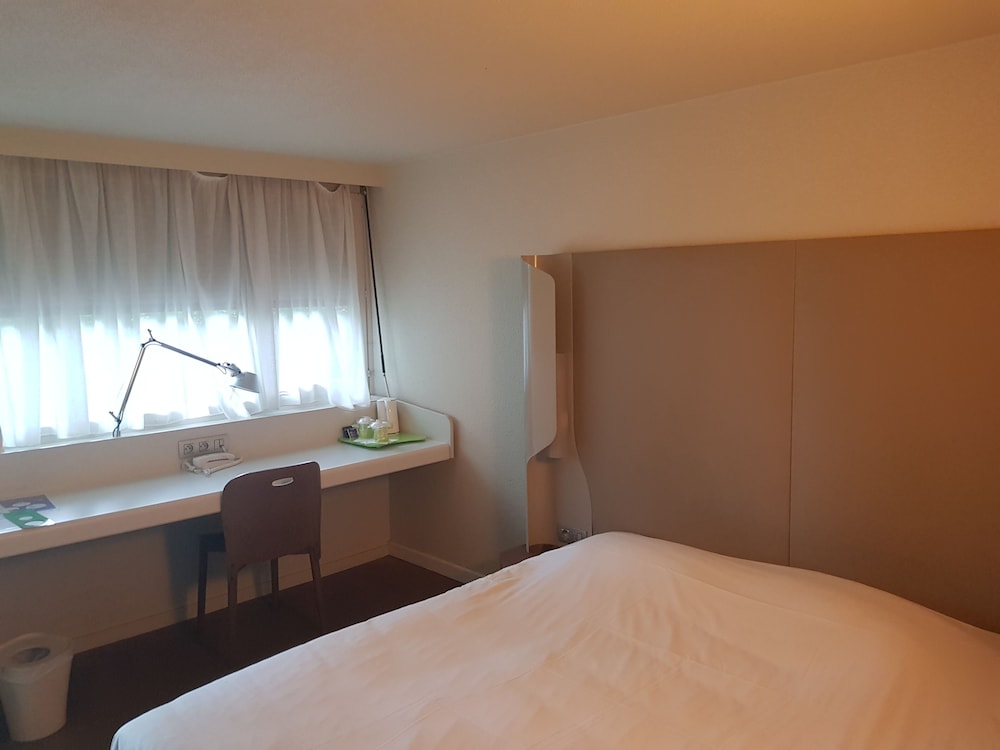 Standard Room, 1 Double Bed - Photo 4