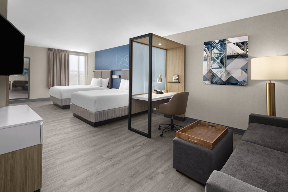 Studio Suite, 2 Queen Beds (Hearing Accessible) - Photo 4