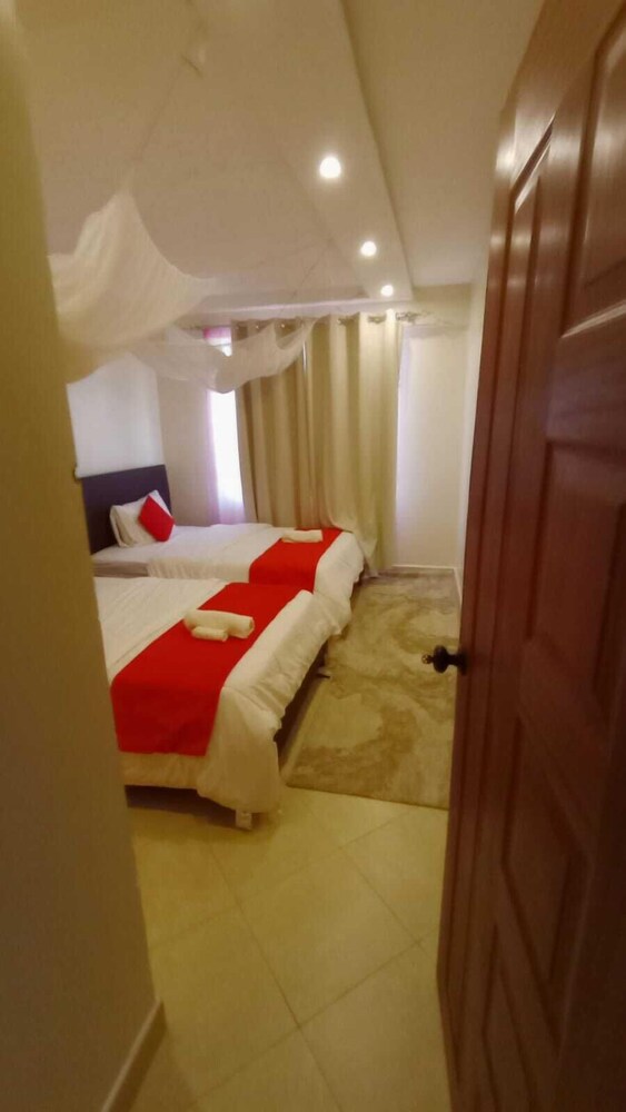 Family Apartment, City View photo 3