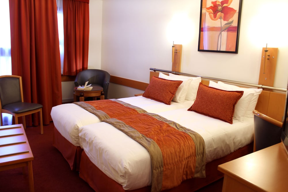 Standard Twin Room photo 2