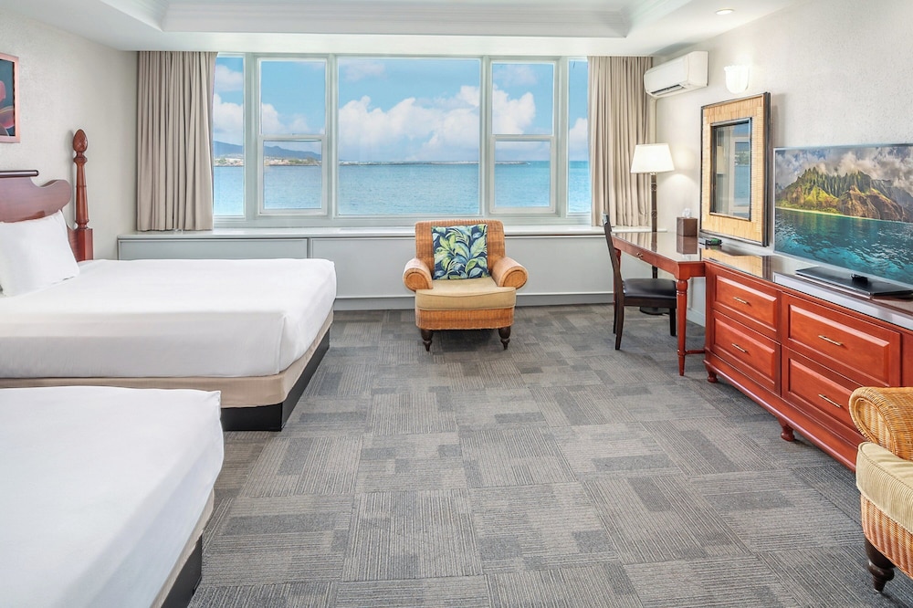 Suite, 2 Queen Beds, Oceanfront - Photo 9