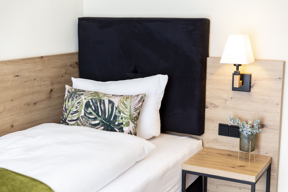 Comfort Room, 1 Large Twin Bed photo 3