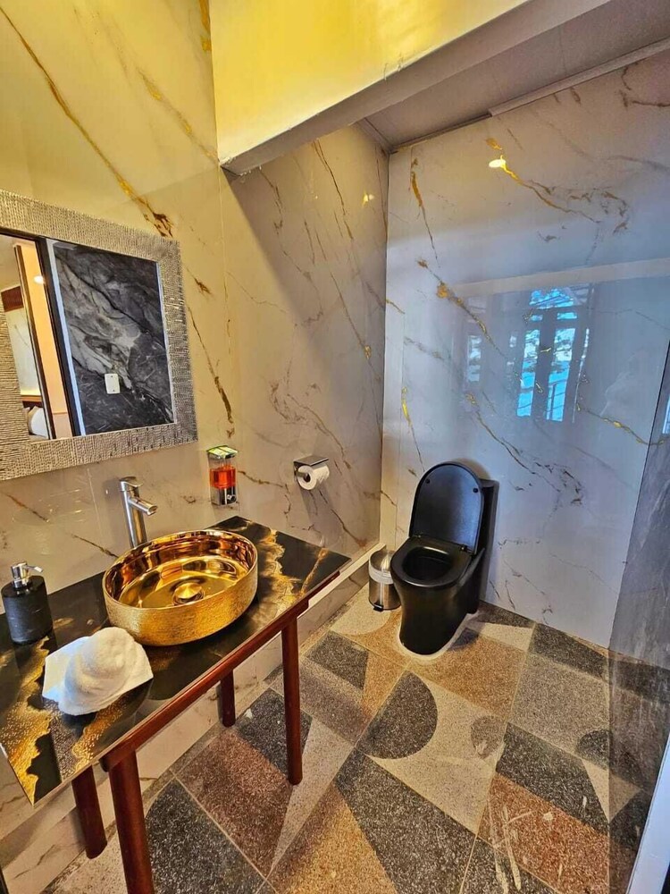 Exclusive Studio Suite photo 3