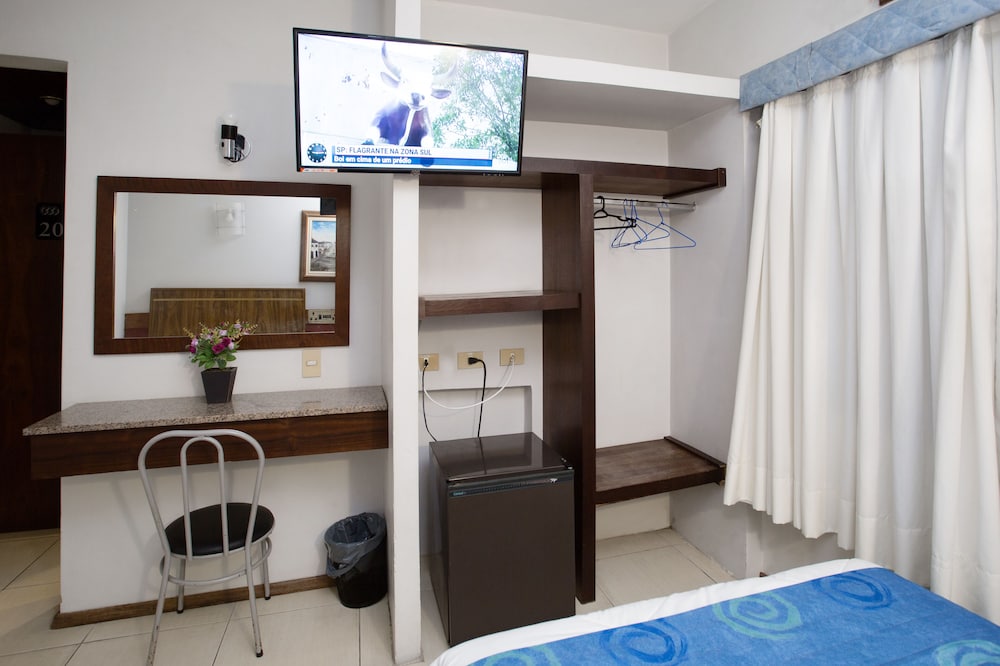Room, 3 Twin Beds
