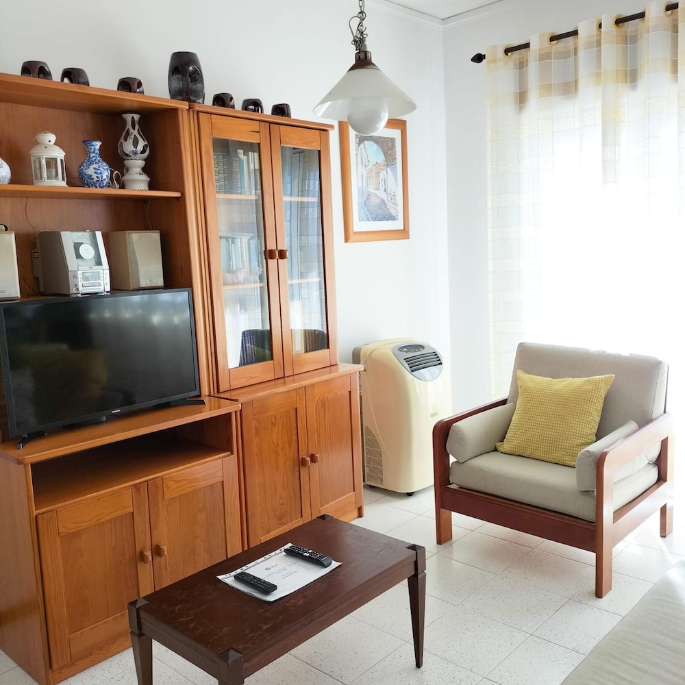 Apartment photo 2