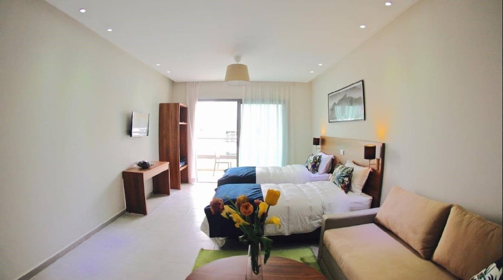 Appartement, vue piscine photo 3