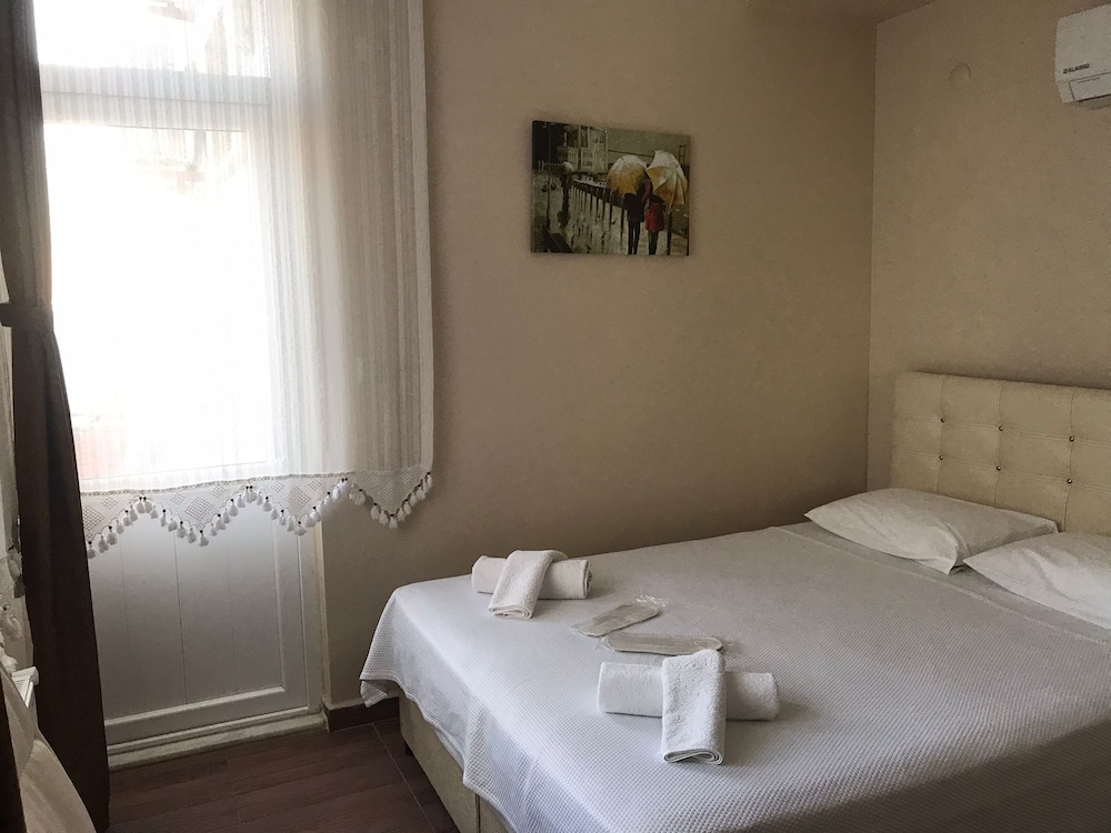 Standard Double Room photo 3