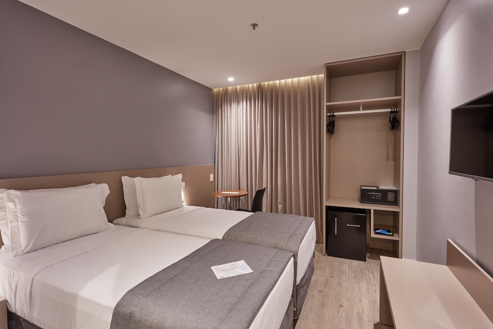 Standard Twin Room photo 1