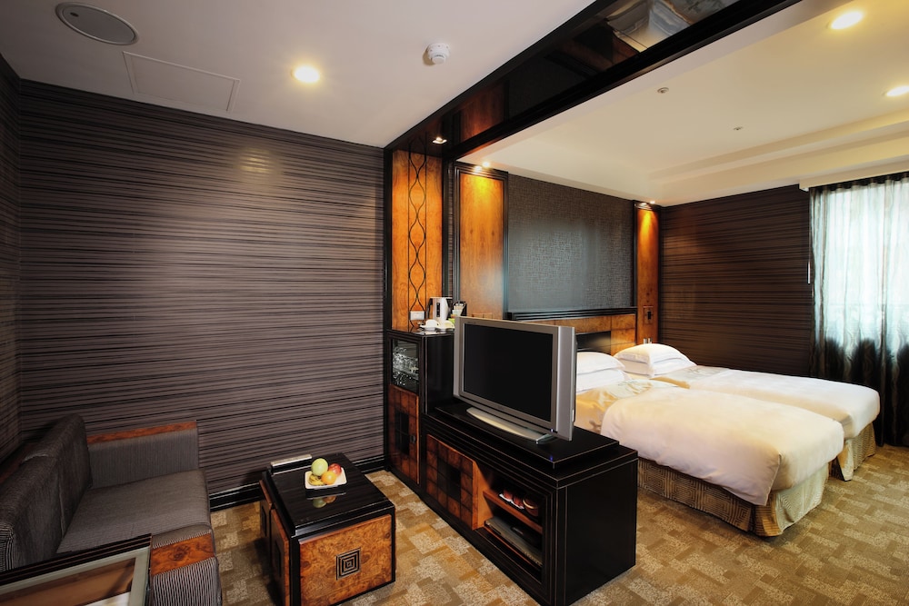 Deluxe Twin Room photo 2