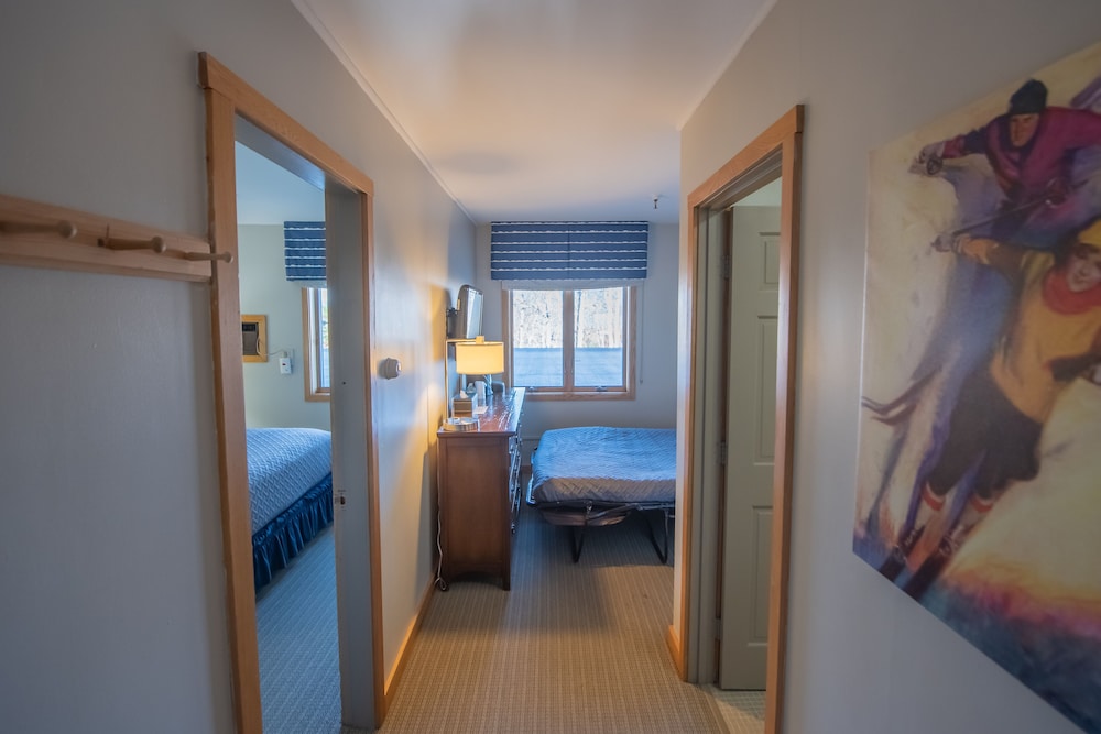 Superior Room, 1 Queen Bed with Sofa bed photo 2