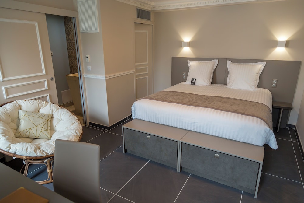 Double or Twin Room photo 1