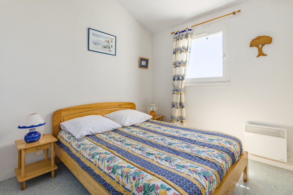 Holiday Home for 6 or Apartment photo 1