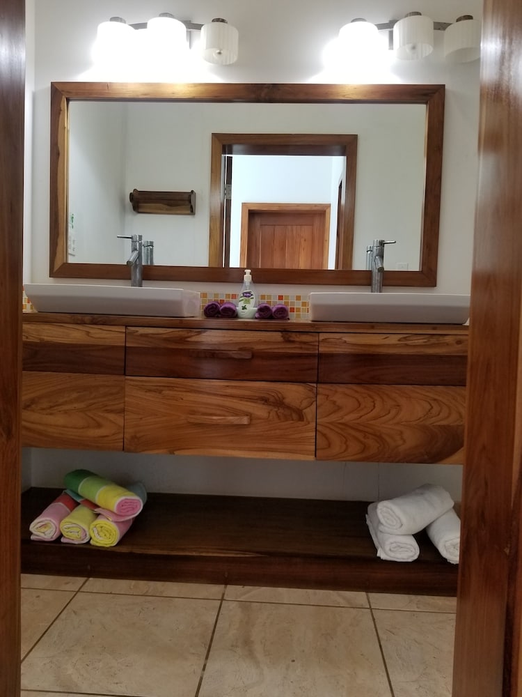 Premium Condo, 2 Bedrooms, Ocean View photo 2
