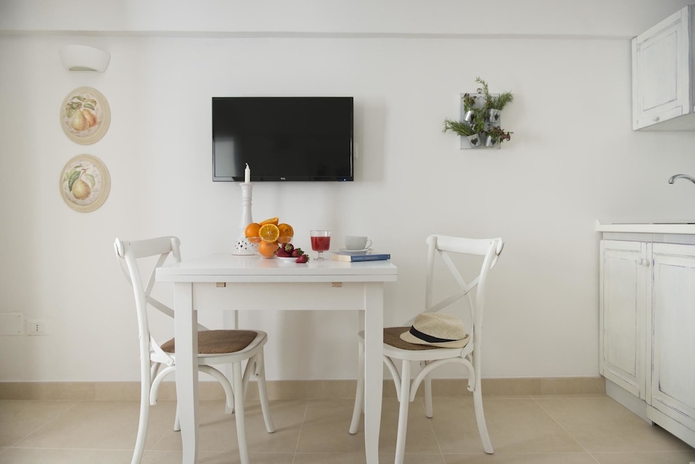 Apartment photo 3