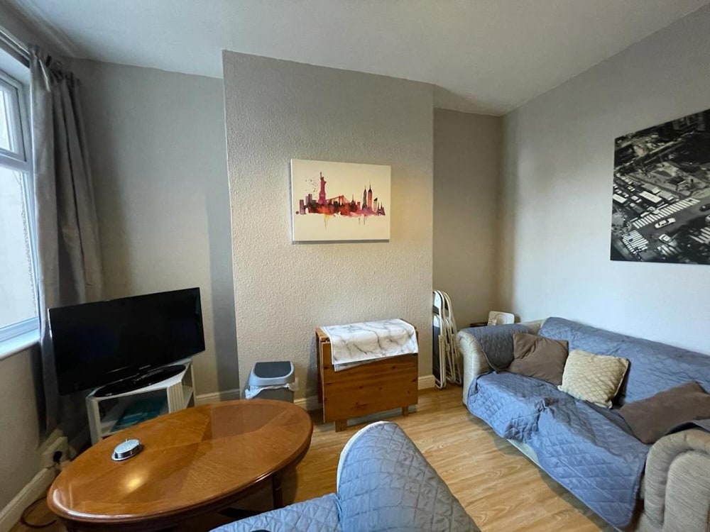 Apartment photo 1