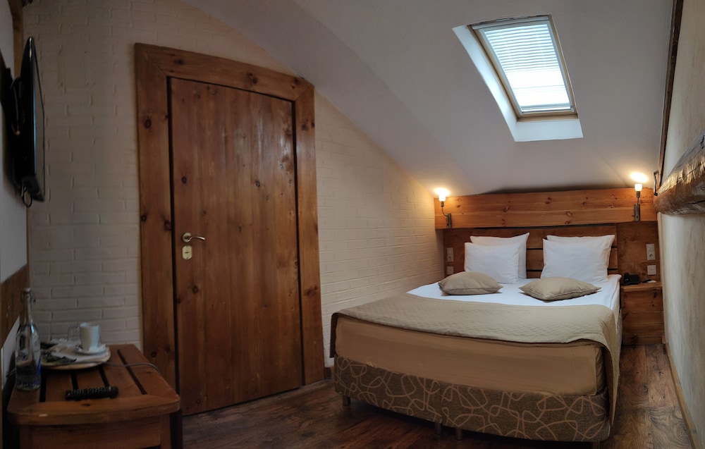 Single Attic Room photo 1