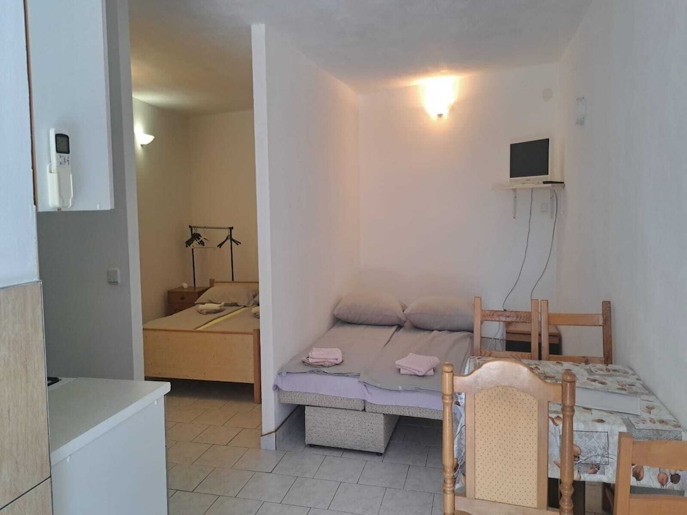 Classic Apartment, 1 Bedroom, Non Smoking photo 1