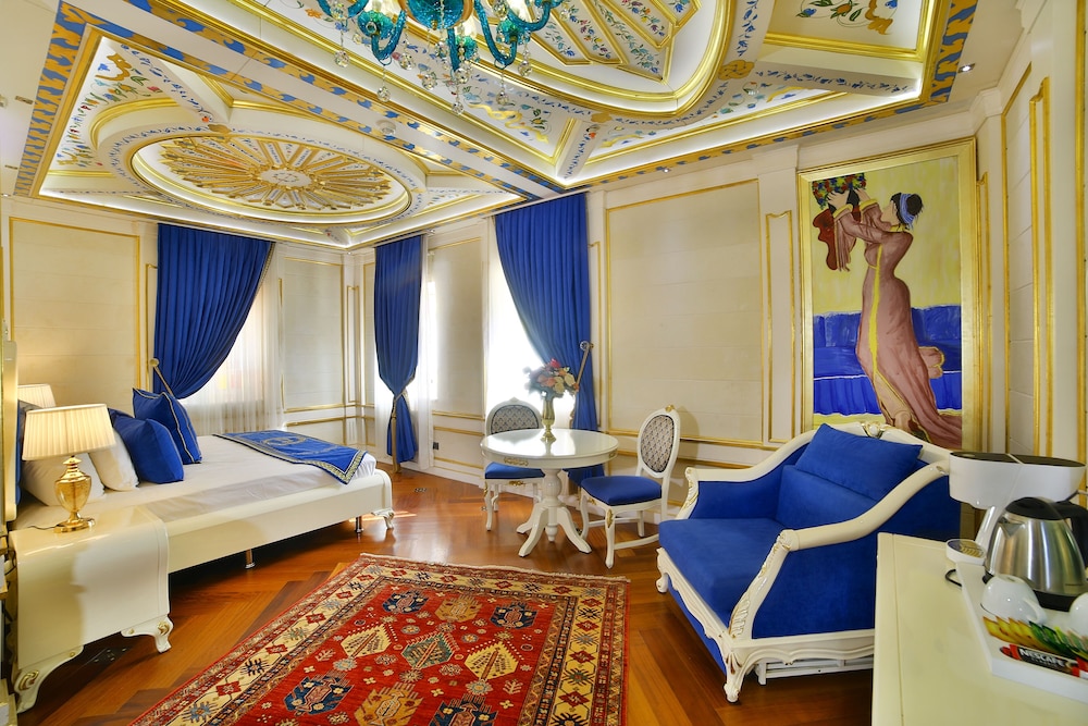 Premium Room with Free Spa Access (Self use & Shared) photo 3