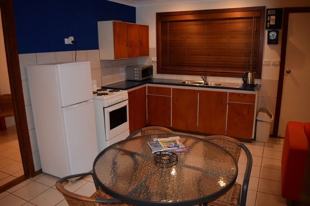2 Bedroom Beach Unit photo 3
