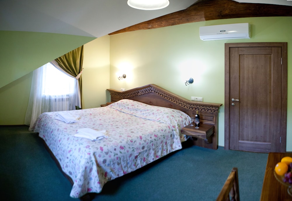 Business Suite photo 1