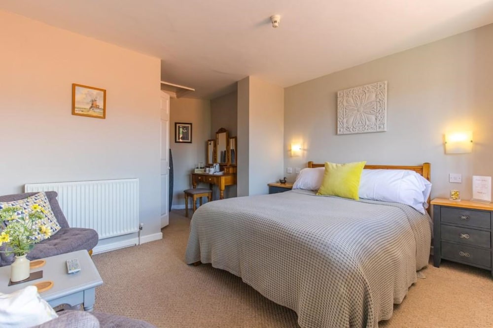 Double Room, Annex Building (Arch House)