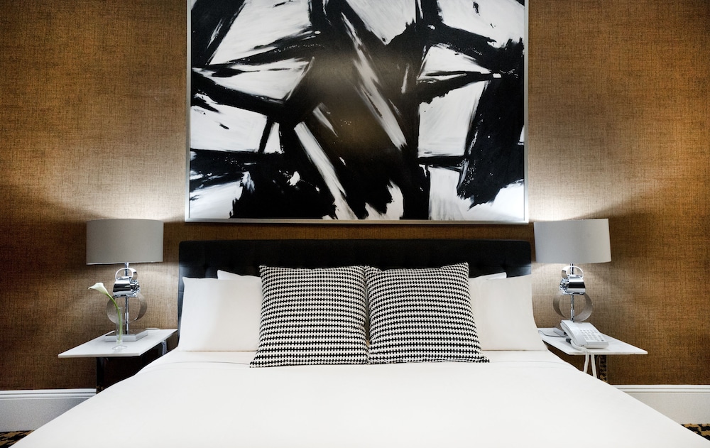 Deluxe Room, 1 King Bed, Accessible