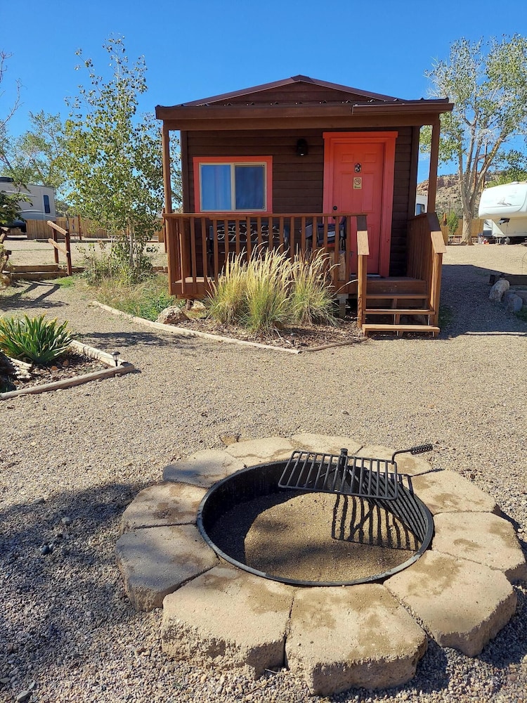 The-Hole-in-the-Rock (No Bathroom / Pet Friendly) photo 2