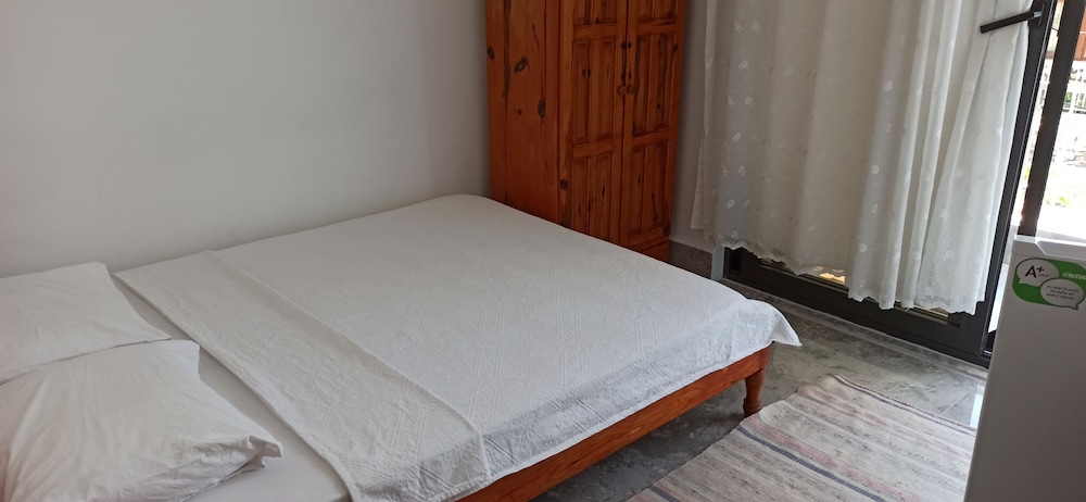 Standard Double or Twin Room photo 3