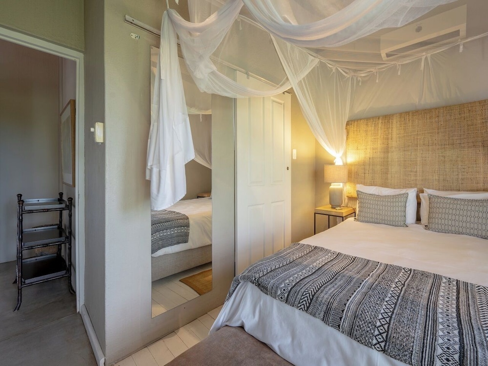 Ekhaya Suite 4 photo 2