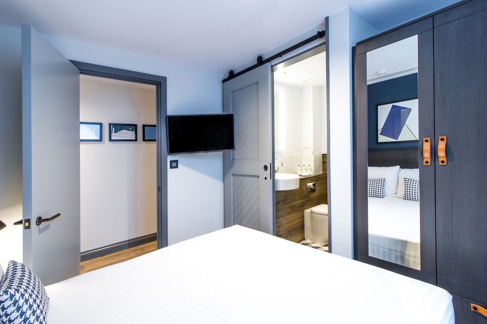 Suite, 1 Double Bed (2 Bedrooms) photo 2