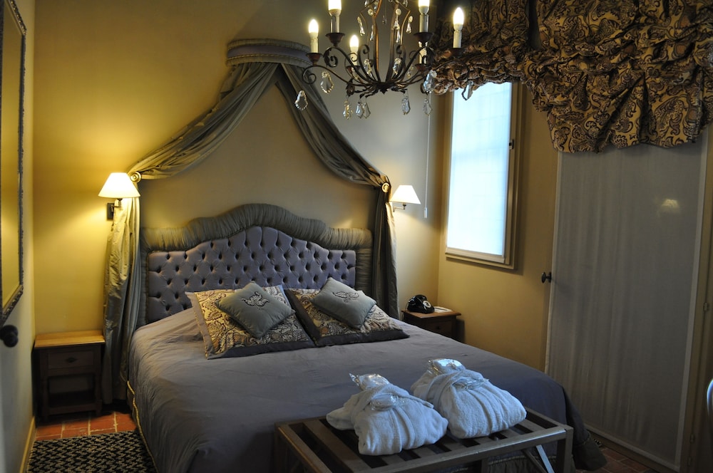 Deluxe Duplex, 1 Bedroom, Pets Allowed, Garden Area - Photo 3
