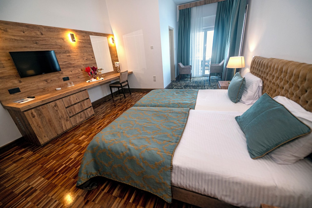 Standard Double or Twin Room, Balcony, City View