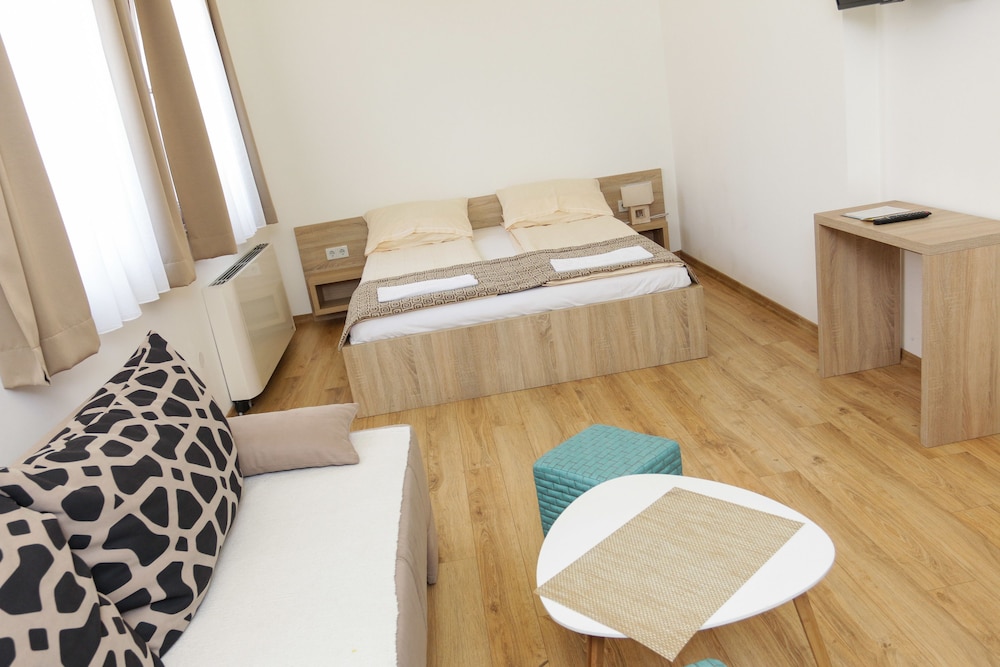 Comfort Double or Twin Room photo 3