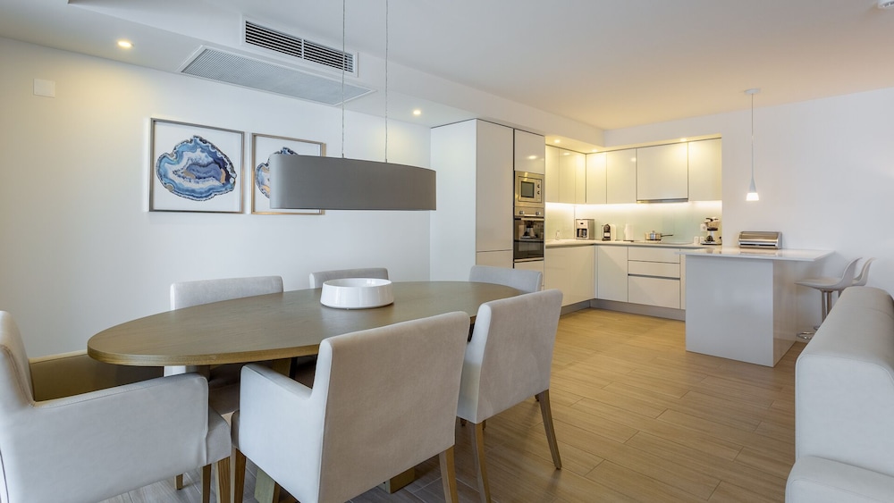 Apartment, 3 Bedrooms, Lake View