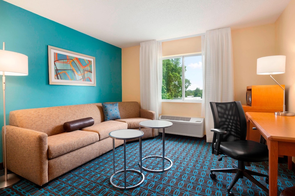 Executive Suite, 1 King Bed with Sofa bed photo 2