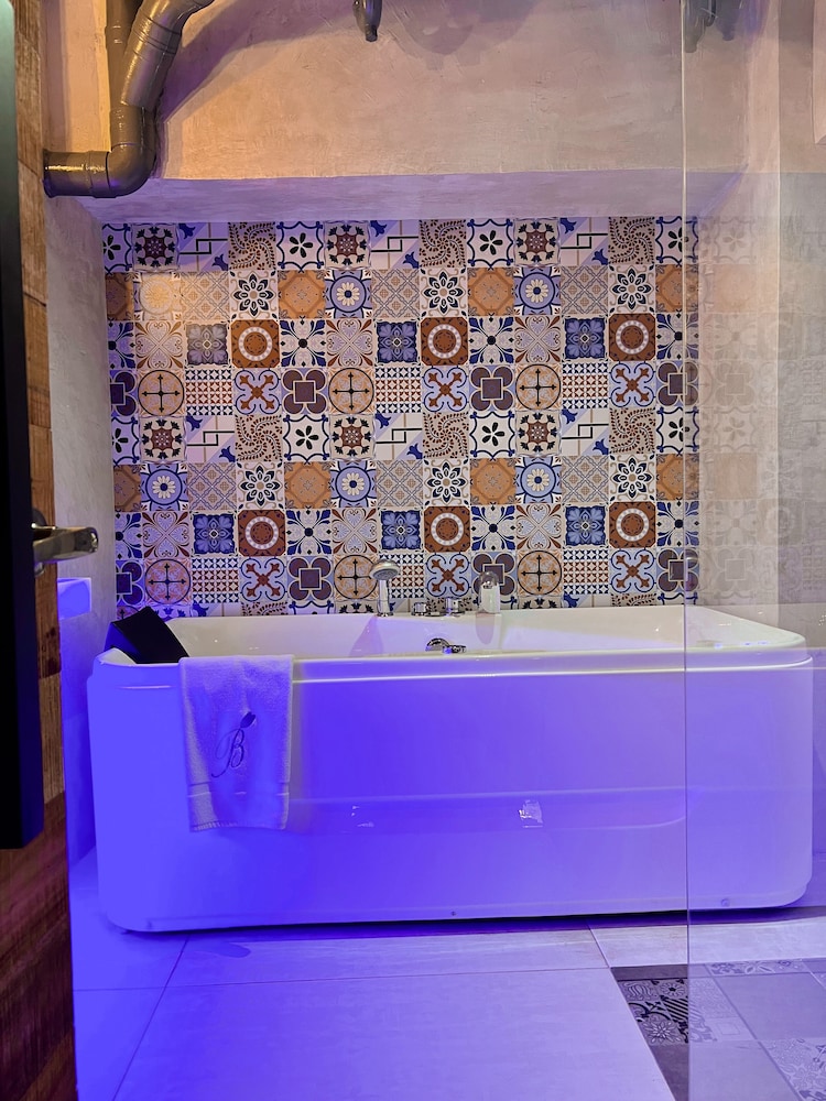 Design Suite photo 3