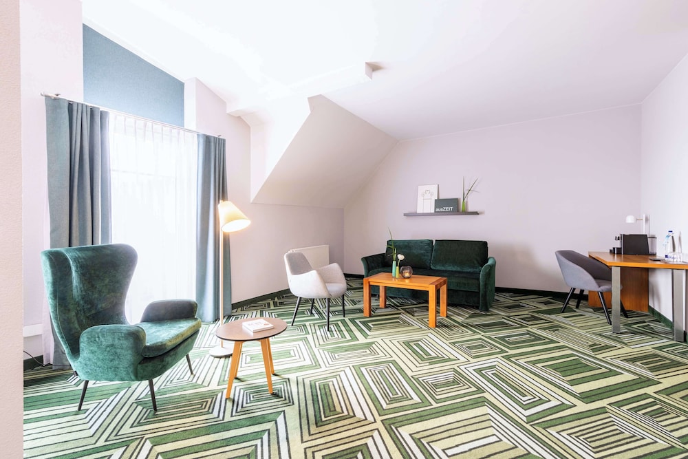 Deluxe Room, Balcony (with Sofabed) - Photo 6