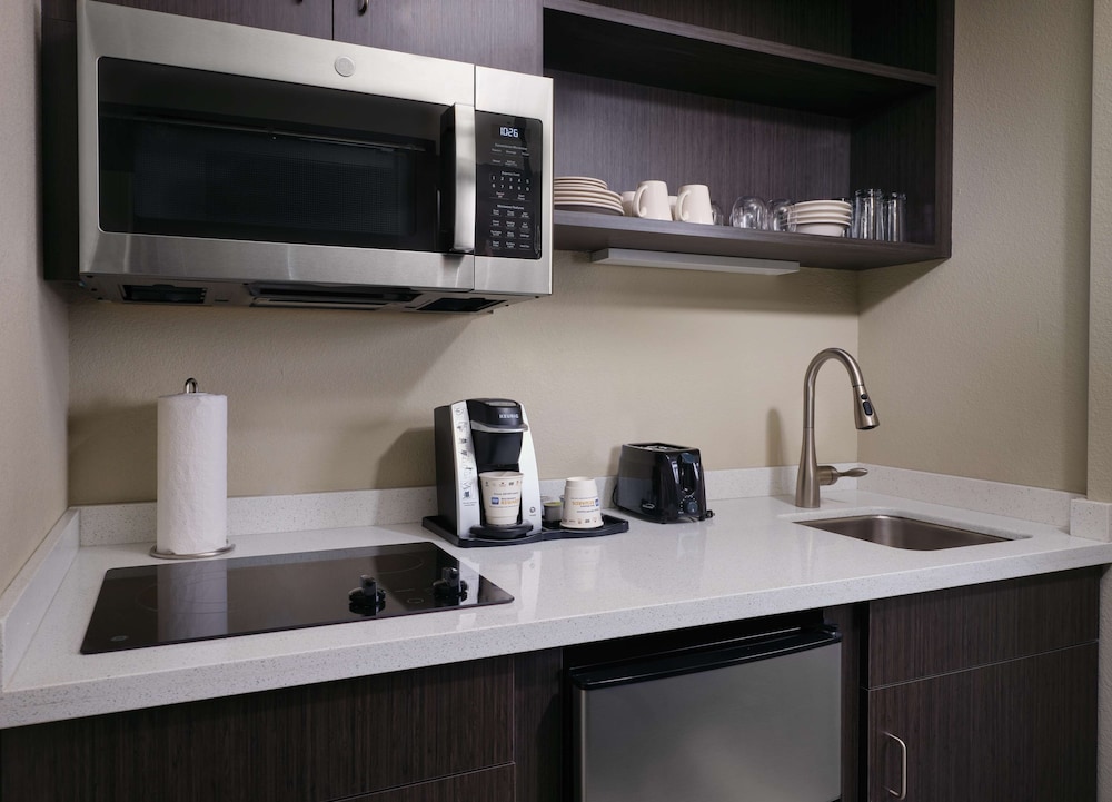 Standard Room, 1 King Bed, Accessible, Kitchen (Full Kitchen) - Photo 3